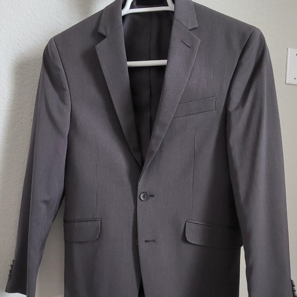 Kenneth Cole Reaction Men's Gray Two-Button Suit Jacket